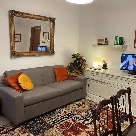Accademia Family Apartment Bergamo Bagian luar foto