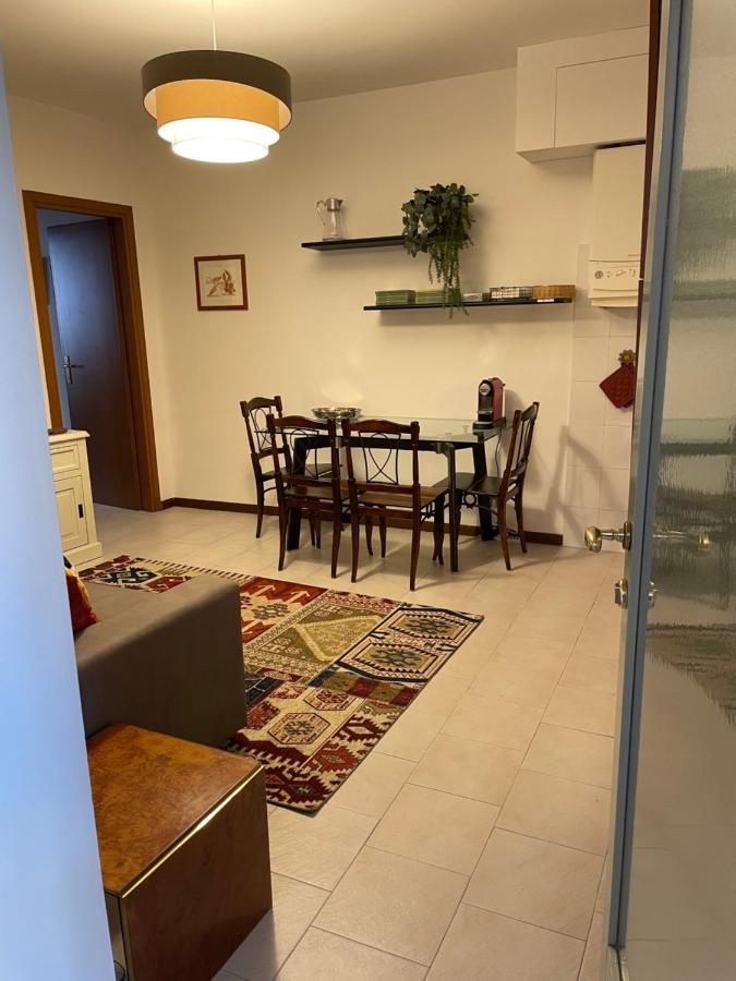 Accademia Family Apartment Bergamo Bagian luar foto