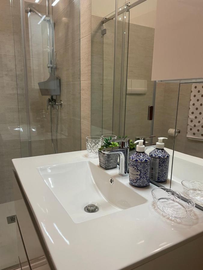 Accademia Family Apartment Bergamo Bagian luar foto