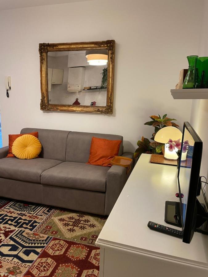 Accademia Family Apartment Bergamo Bagian luar foto