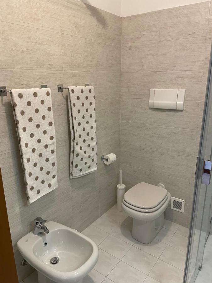 Accademia Family Apartment Bergamo Bagian luar foto